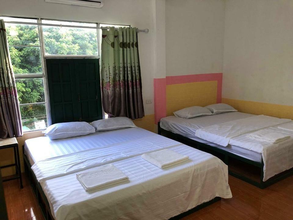 Army Barracks Guesthouse Vang Vieng Exteriör bild